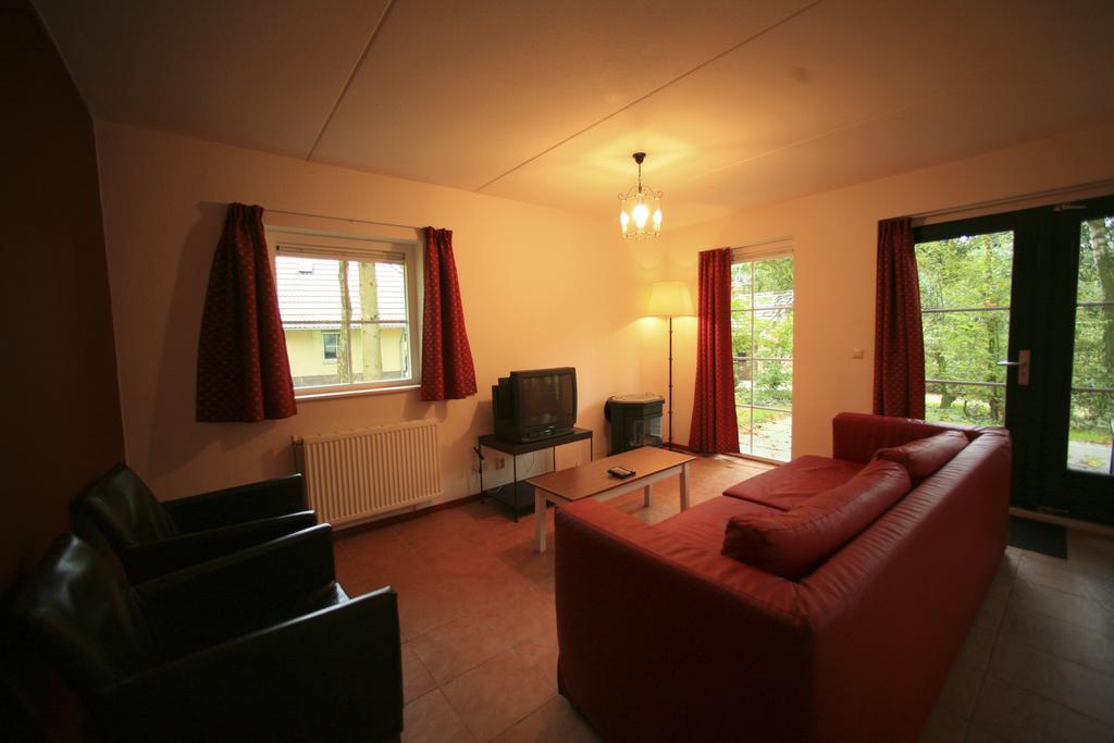 Roompot Recreatiepark De Tolplas Vriezenveen Номер фото